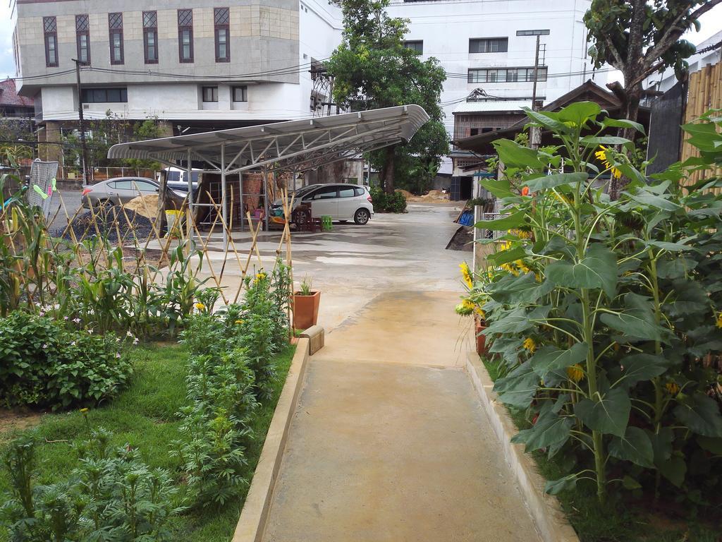 Baan Bussaba Hotel Trang Exterior foto